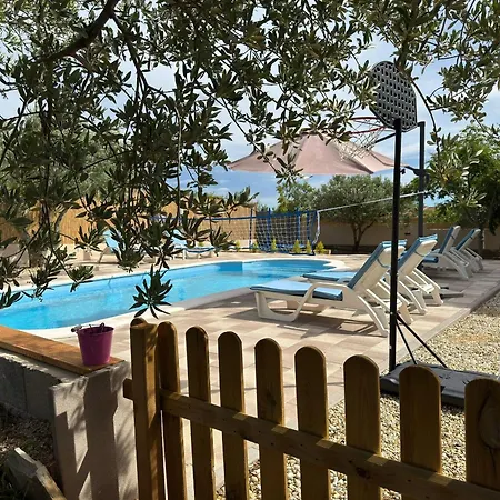 Mare With Pool Villa *